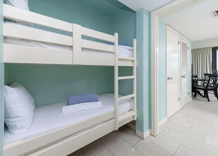 Phoenix Apartment *