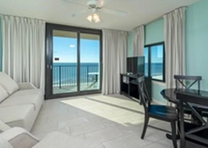 Phoenix Apartment *
