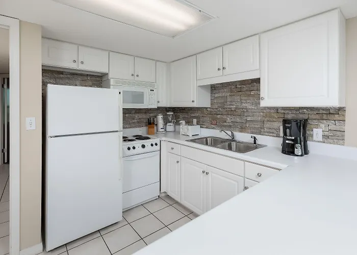 Phoenix Apartment *