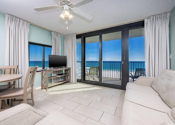 Phoenix Apartment *